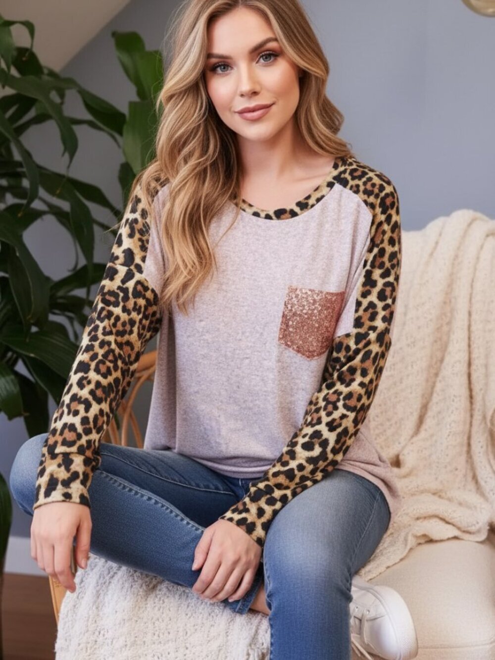 LEOPARD SLEEVE AND NECK BAND SEQUINS POCKET TOP